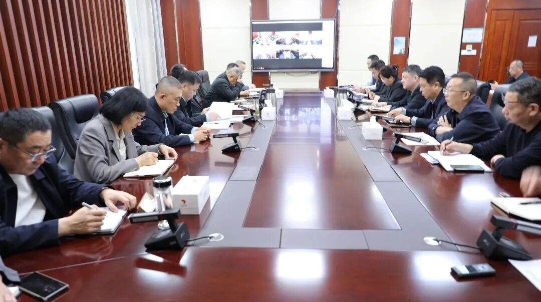 “五抓五树”强根底，“对标晋升”筑防地——宏河团体召开第二季度宁静使命集会暨四月份总司理宁静办公会1